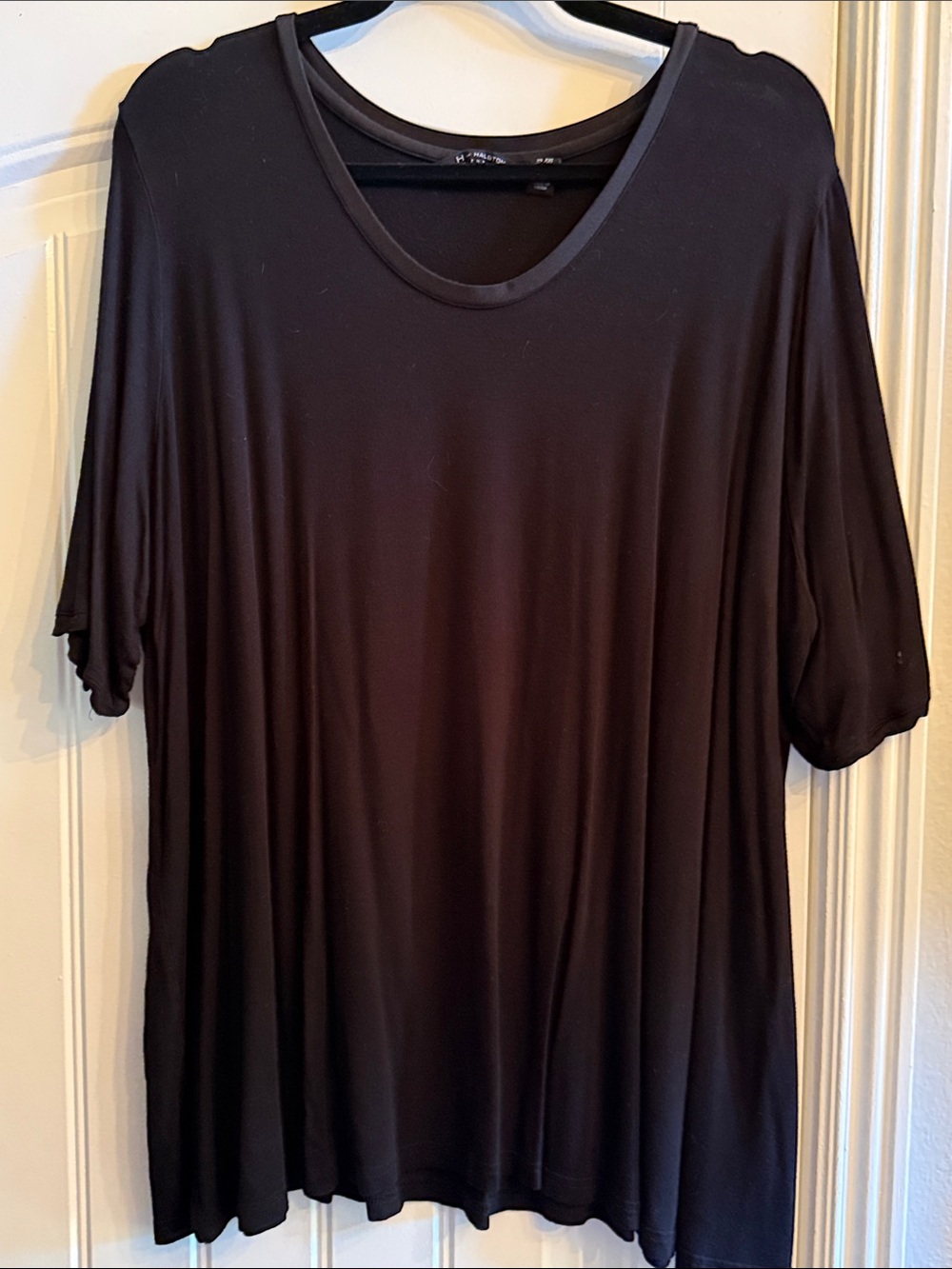 H by Halston Black Scoop Neck Tunic Top